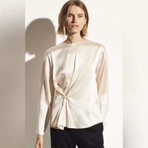 Vince silk blouse in Chiffon NO TAG deal!
